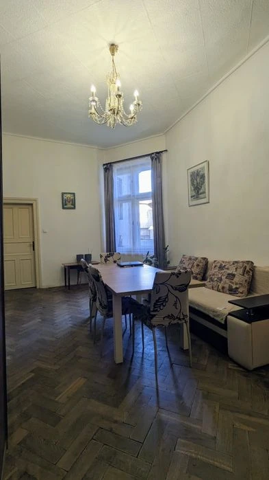 Продаж  квартира в Центрі вул.Грушевського  !