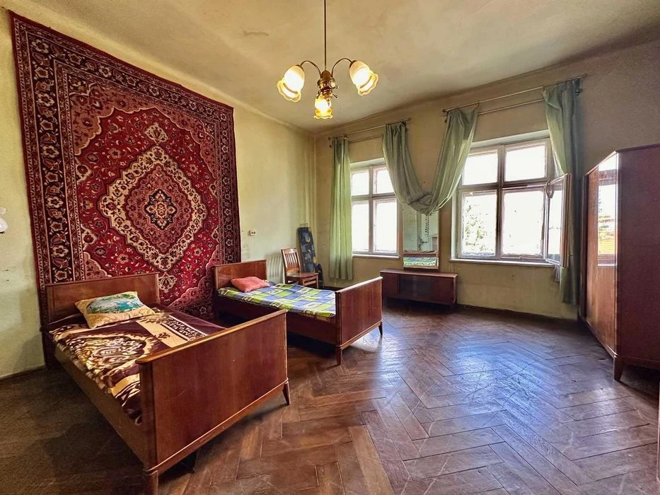 Продаж 2 кім квартири по вул. Винниченка (центр міста).