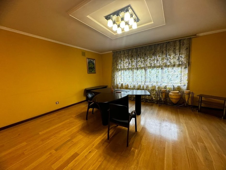 Продаж 5-кім кв-ри на  Новому Львові ( паркова зона) 
2-3/3ц