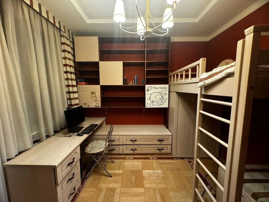 Продаж 5-кім кв-ри на  Новому Львові ( паркова зона) 
2-3/3ц