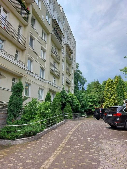 Продаж дворівневої квартири на вул. Конотопська 25 р-н Конов