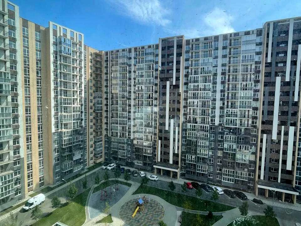 Квартира. Київ, Академіка Заболотного вул.