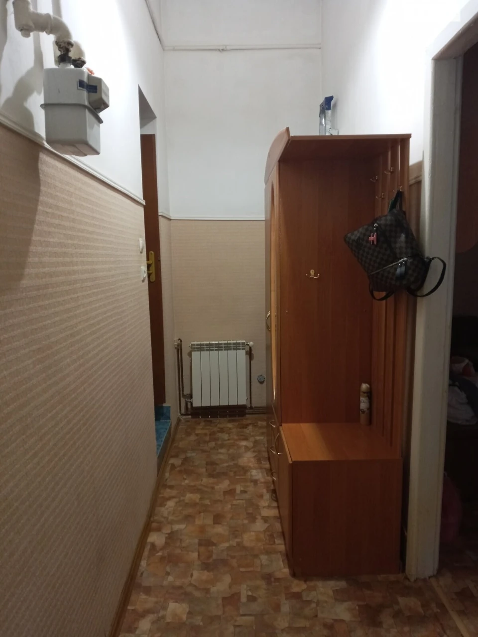 Продаж Квартира Площа Ринок