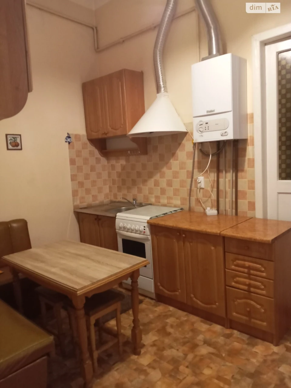 Продаж Квартира Площа Ринок