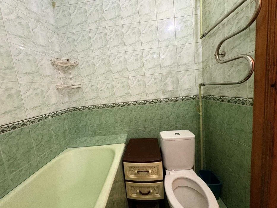 Apartment for sale at 191 Lev Landau Ave., there is a basement and separate