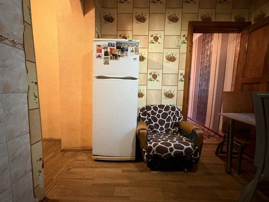 Apartment for sale at 191 Lev Landau Ave., there is a basement and separate