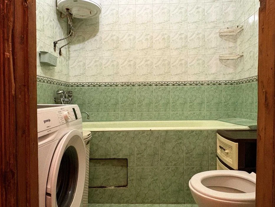Apartment for sale at 191 Lev Landau Ave., there is a basement and separate