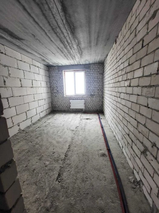 Selling a REAL 1-room apartment of 42 sq. m in the PTichka residential complex. Documents