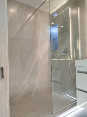 For sale 2-room apartment House on Zernovaya 77.2m2