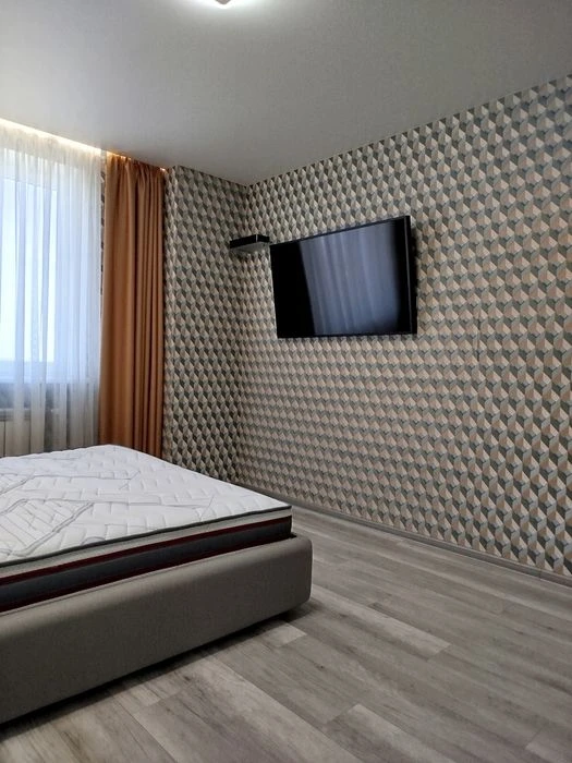 For sale 2-room apartment House on Zernovaya 77.2m2