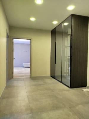 For sale 2-room apartment House on Zernovaya 77.2m2