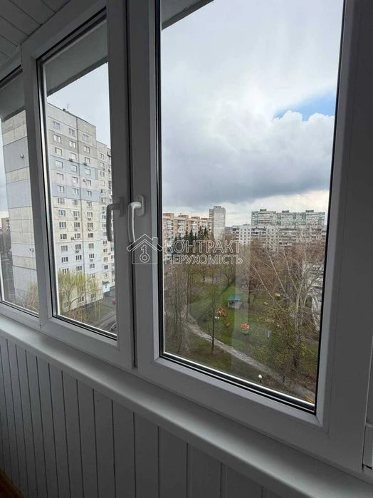 Продається 1 к кв проспект Науки