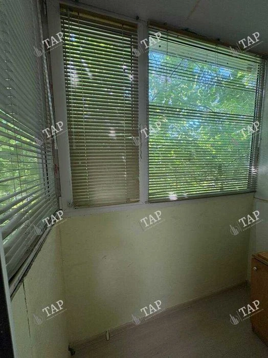 No commission for the buyer. Selling a real 1-room apartment