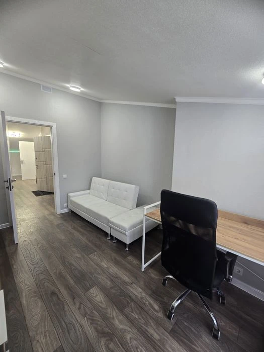 Selling a 3-room apartment in Osnovyansky district.