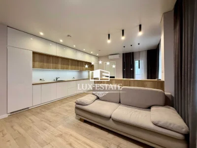 Продажа 3-комнатной квартиры в доме с ГЕНЕРАТОРОМ на Клочков