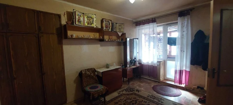 Продам 3-к.квартиру на Залютино.