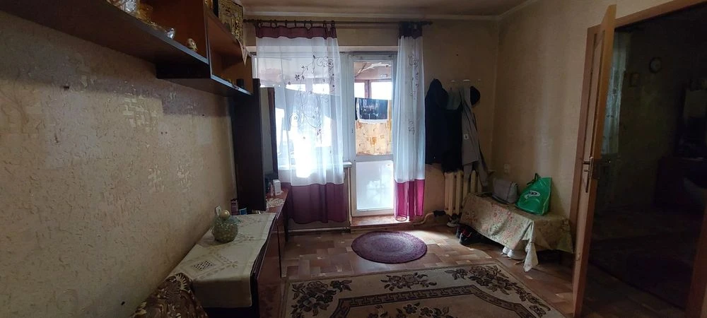 Продам 3-к.квартиру на Залютино.