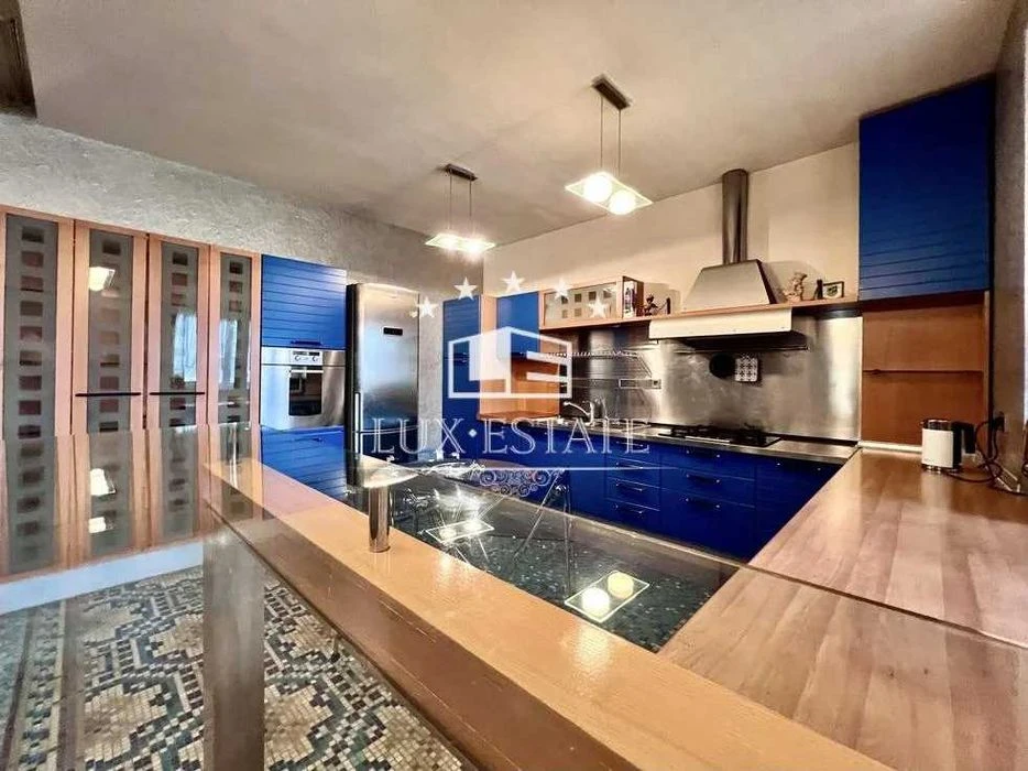 Продажа 3-комнатной квартиры в ЖК "Слободская Усадьба" метро