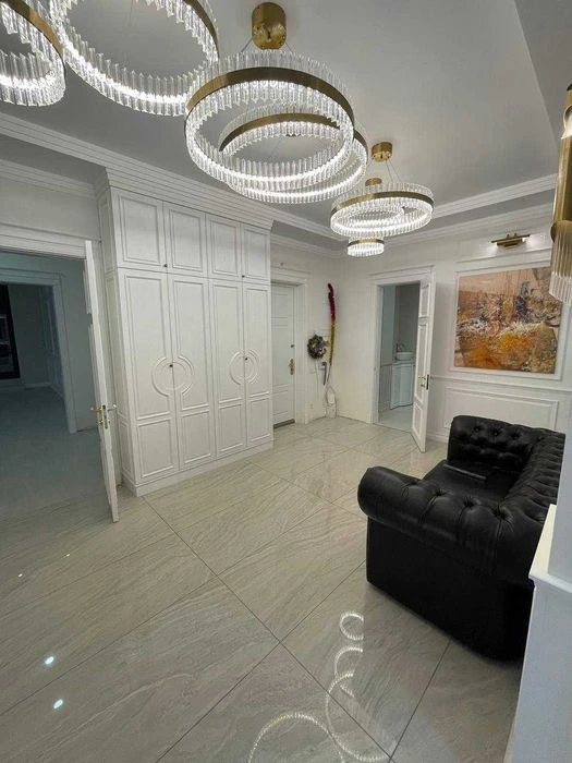 Продам 3-х комнатную квартиру в доме класса de-luxе ЖК "Фаво