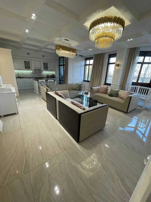 Продам 3-х комнатную квартиру в доме класса de-luxе ЖК "Фаво