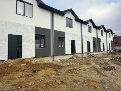Townhouse for sale TOP location 3 rooms wardrobe