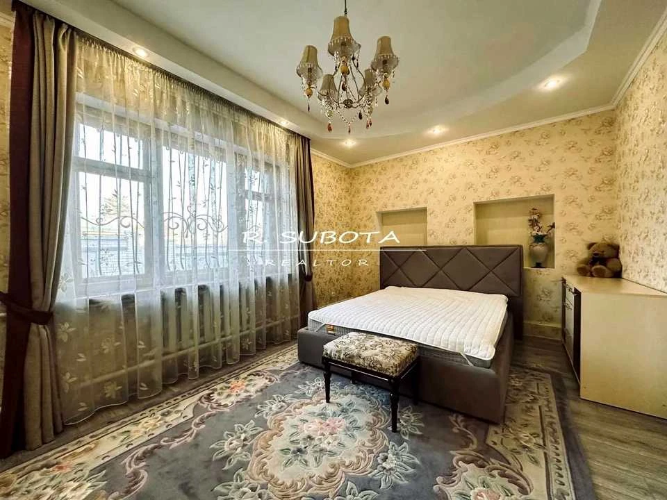 Будинок. Дніпро, Лабораторна вул.