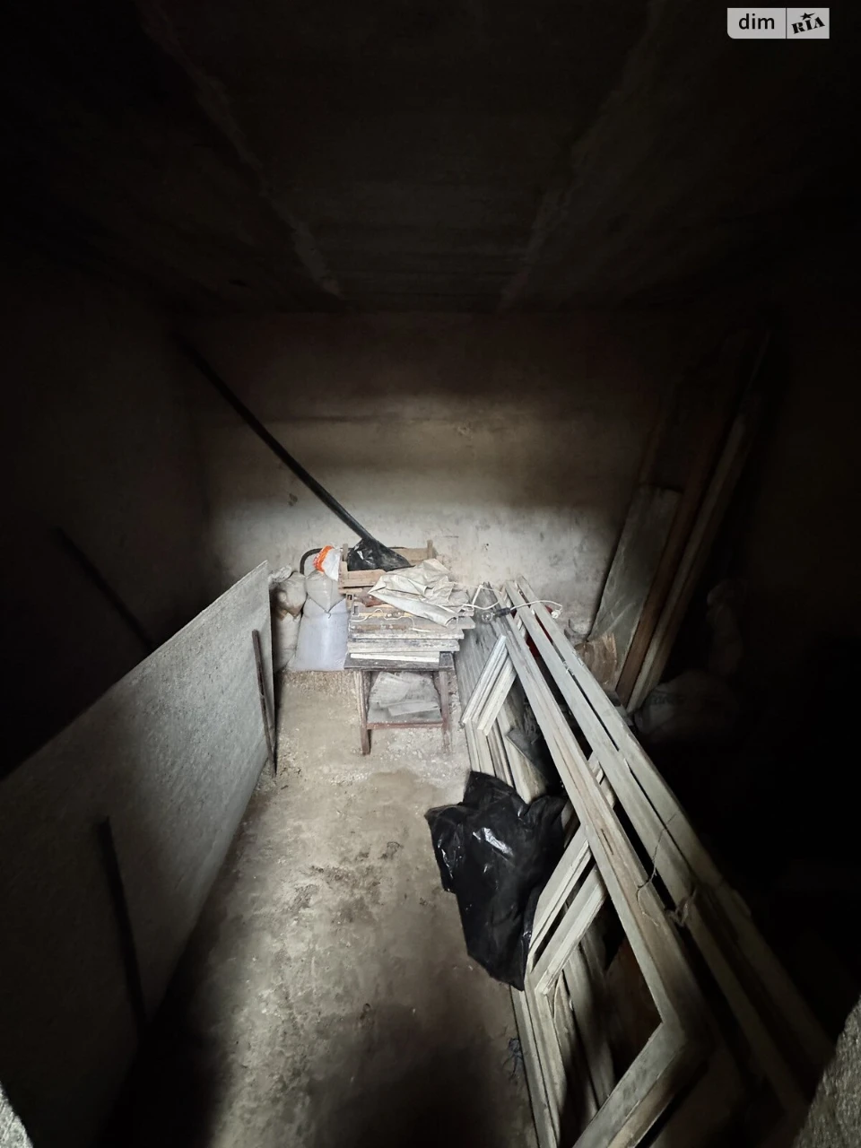 Продаж Місце в гаражному кооперативі Виставка