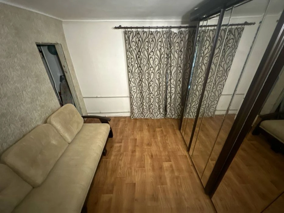 For sale 1-room apartment in the Troyandy district, Pavlovo Pole