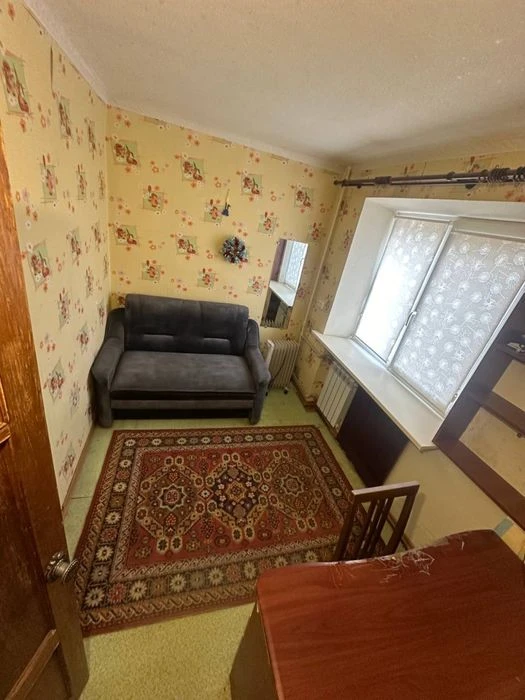 For sale 1-room apartment in the Troyandy district, Pavlovo Pole