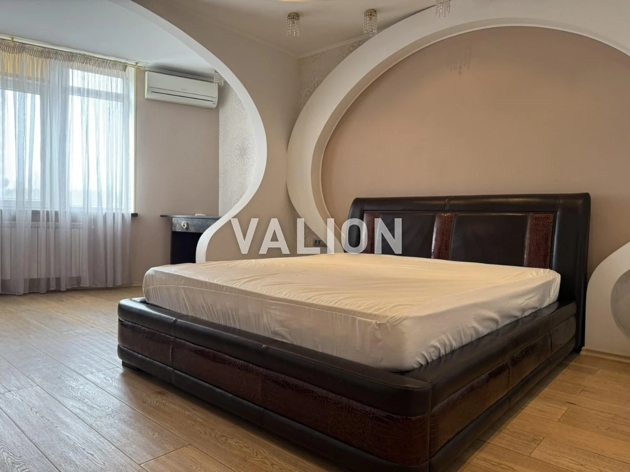 Продаж 1- к квартири в ЖК Адмірал на вул. М. Ушакова 1-В. Бе