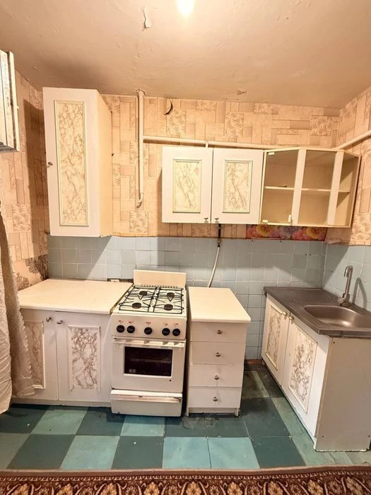 Продам 2к квартиру. Тополь 1 дом 16. Терра