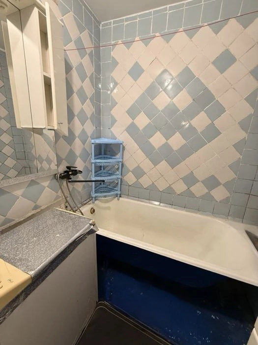 Продам 2к квартиру. Тополь 1 дом 16. Терра