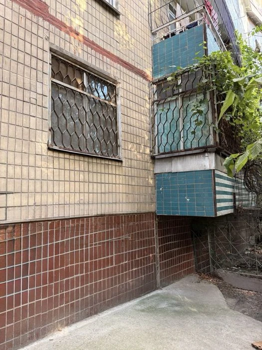 Продам 2к квартиру. Тополь 1 дом 16. Терра