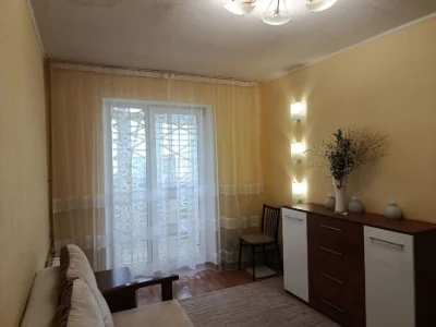 Продам 2 кімнатну квартиру з ремонтом на ж/м Придніпровськ/
