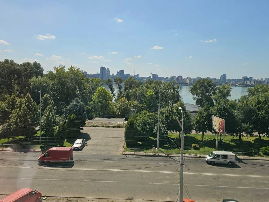 Продам видовую 1-к квартиру на ул. Малиновского / ж/м Солнеч