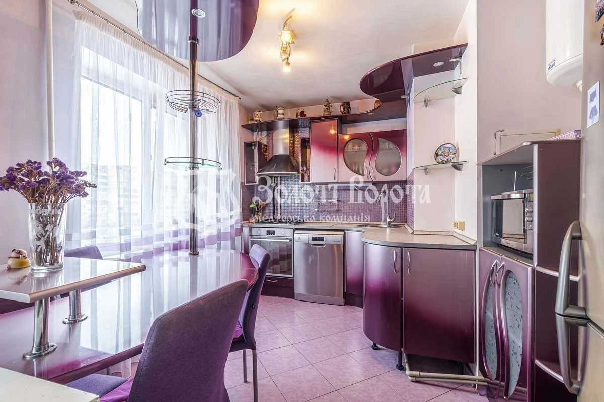 3-room apartment for sale 68 m², Heroiv Dnipra St., 32