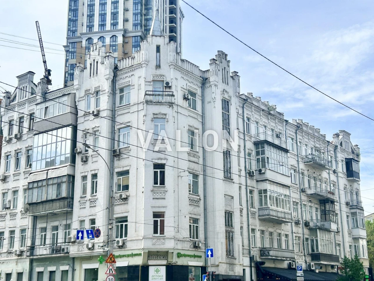 Sale, without%: 2-room apartment 49.1m2 in the royal house