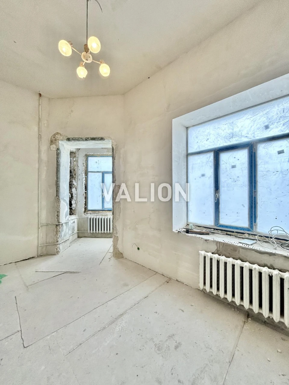 Sale, without%: 2-room apartment 49.1m2 in the royal house