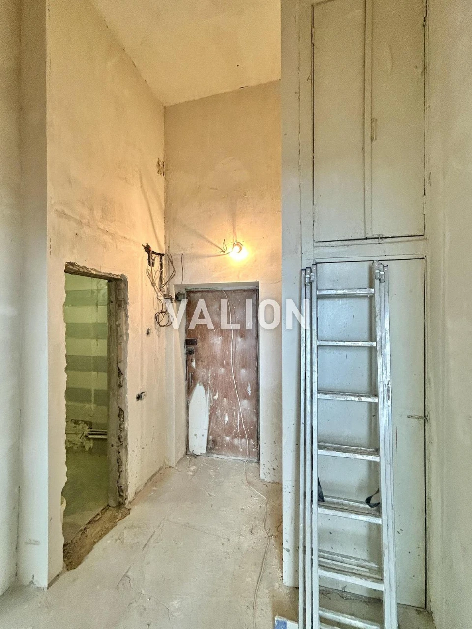 Sale, without%: 2-room apartment 49.1m2 in the royal house
