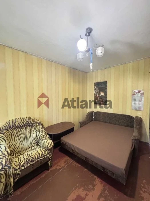 Продам 2-комнатную квартиру Небесной Сотни ТЦ Сити-Центр Пр.
