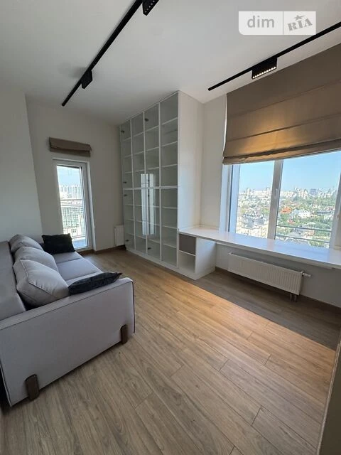 Продаж 5к квартири 190 кв. м на вул. Буслівська 12 • ID 3477