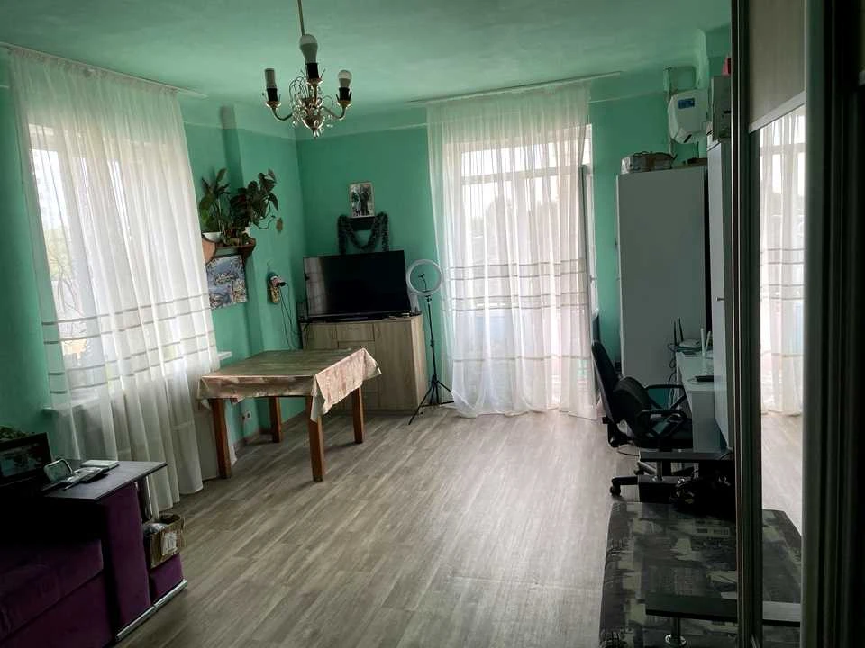 Квартира. Дніпро, Будівельників вул.