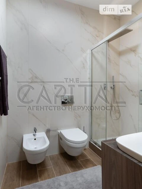 Продаж 3к квартири 121 кв. м на вул. Андрія Верхогляда 11 •