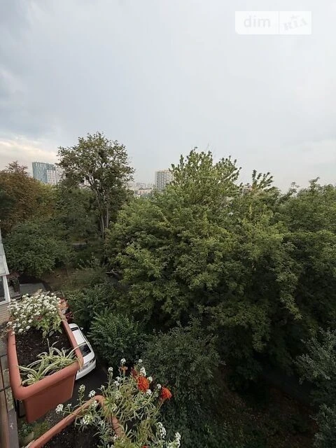 Продаж 2к квартири 45 кв. м на вул. Кудрявська 27-29 • ID 34