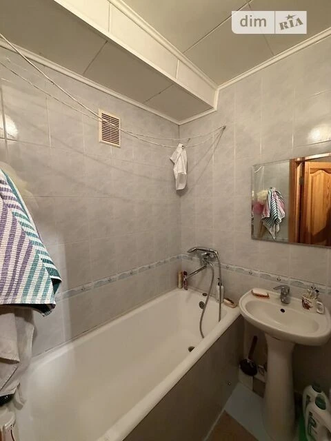 Продаж 2к квартири 45 кв. м на вул. Кудрявська 27-29 • ID 34