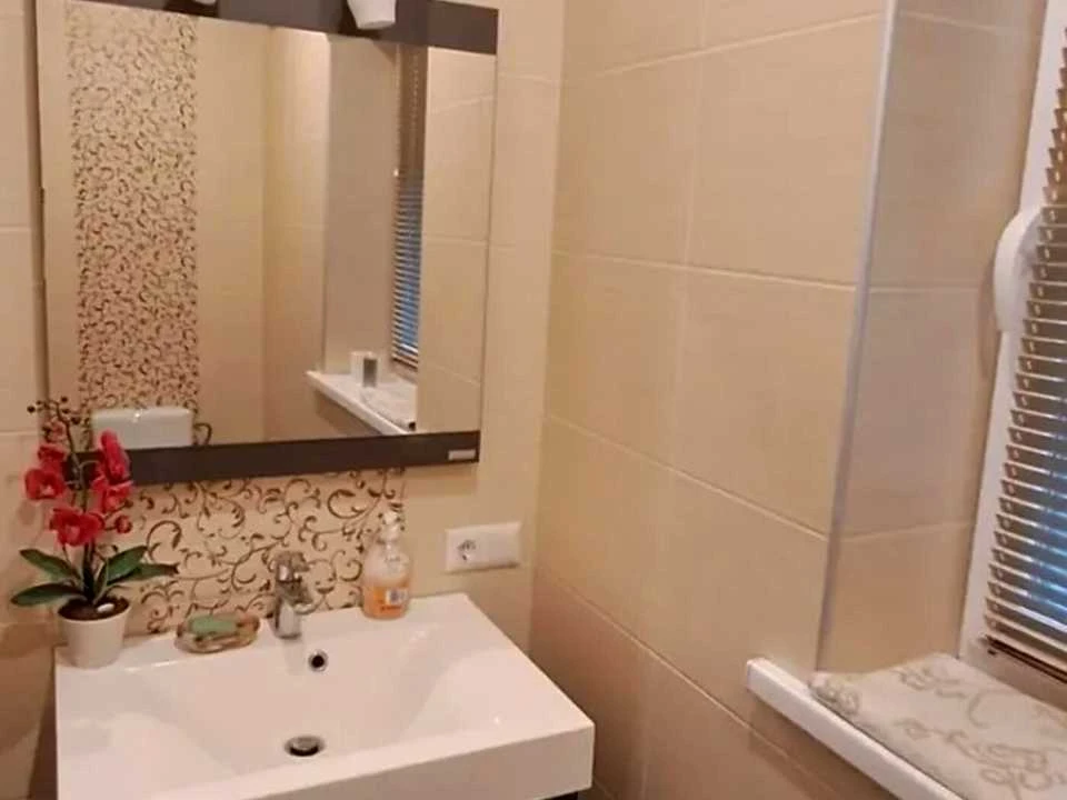 Будинок. Дніпро, Академіка Баха вул.