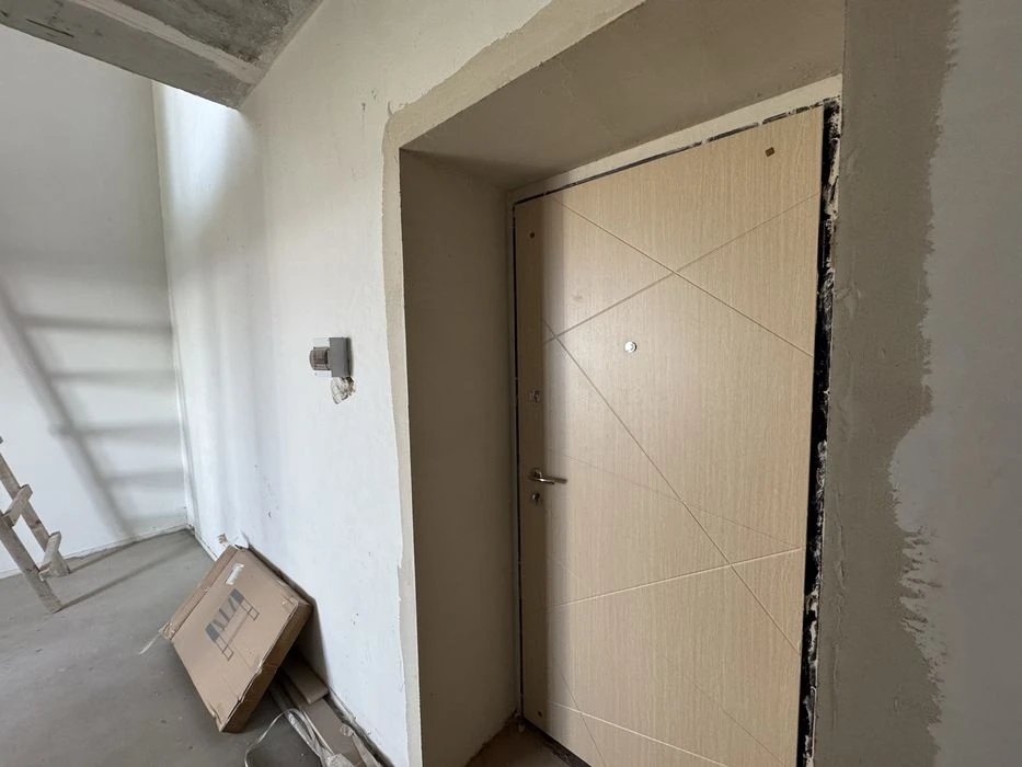 Продаж дворівневої квартири в новобудові,  на вулиці Джохара