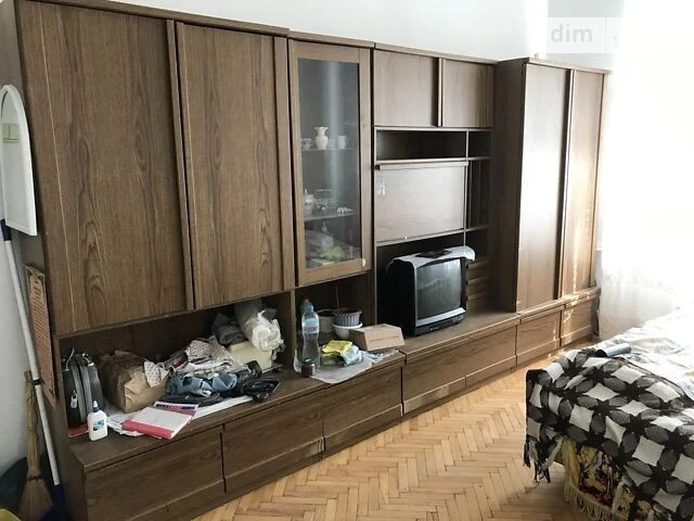 Здам в оренду кімнату на вул. Татарська 2В довгостроково • I