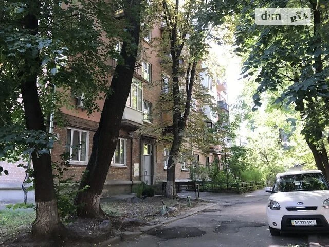 Здам в оренду кімнату на вул. Татарська 2В довгостроково • I