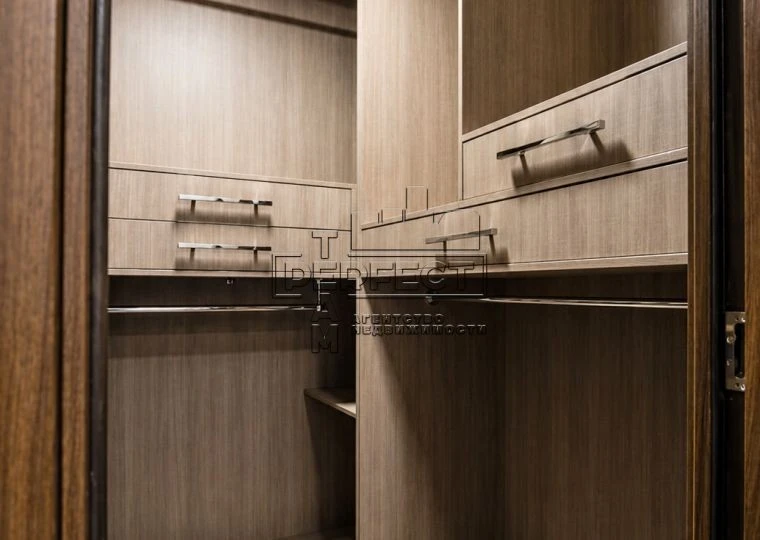 Авіаконструктора Ігоря Сікорського (Танкова) 4 Д